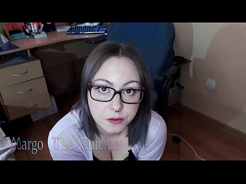 ❤️ Eynəkli Seksual Qız Kamerada Dildosunu Dərindən Əyir ❤️ Porn video bizdə ❌❤